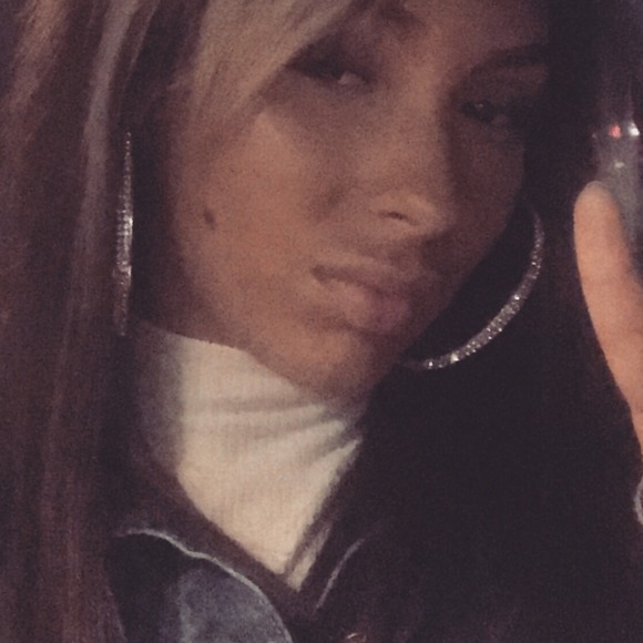 Meet the Posher Other - Meet your Posher, Christine